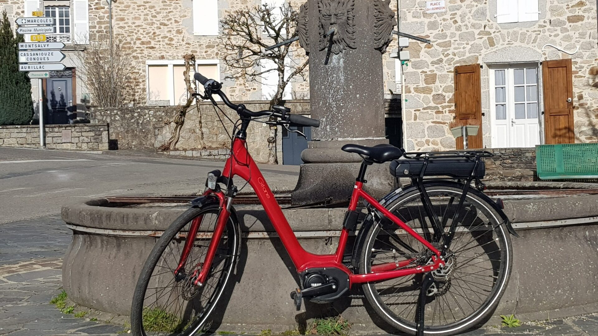 Ouverture du point de location de vélos électrique à Calvinet, Puycapel